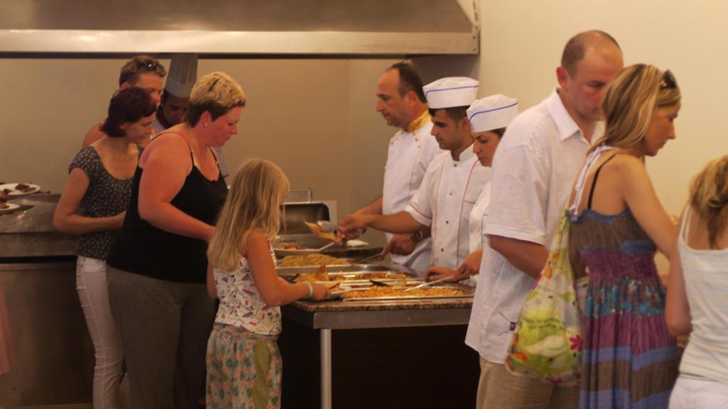 Club Bayar Beach Hotel Alanya Extérieur photo